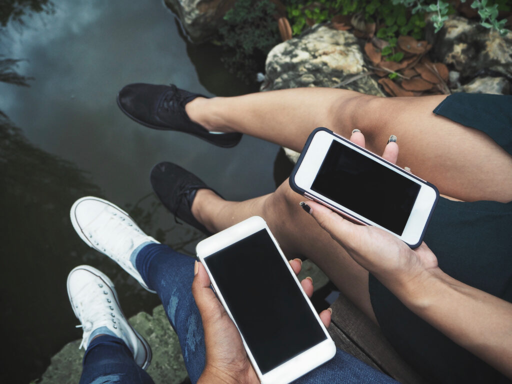 10. Digital Detox Couples