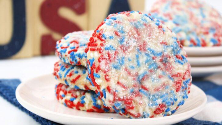 Finished Patriotic Butter Cookies with sprinkles