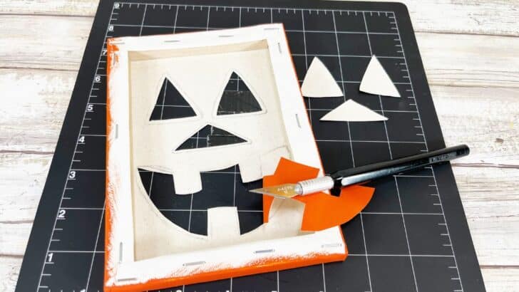 Dollar Store Canvas Jack-O-Lantern Craft