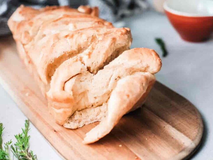 Herbed Butter Pull-Apart Bread