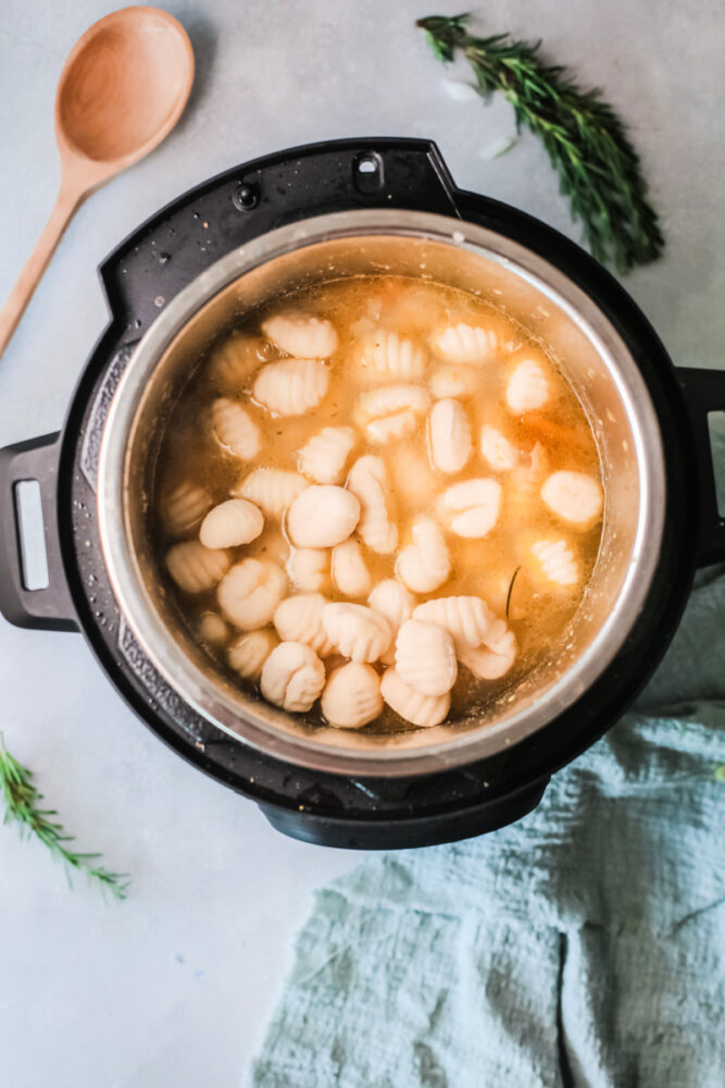 Instant Pot Chicken Gnocchi Soup