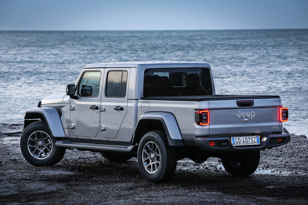 6. Jeep Gladiator Rubicon: Off-Road Adventurer’s Dream