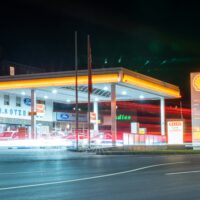 6 Best Gas Stations in the US You Shouldn’t Miss for Fuel and Convenience