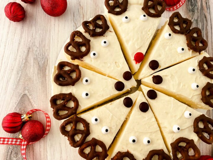 No-Bake Reindeer Cheesecake