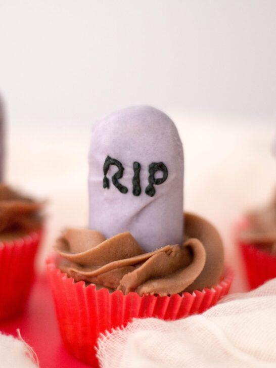 Ladyfinger_tombstones_RIP_Cupcakes