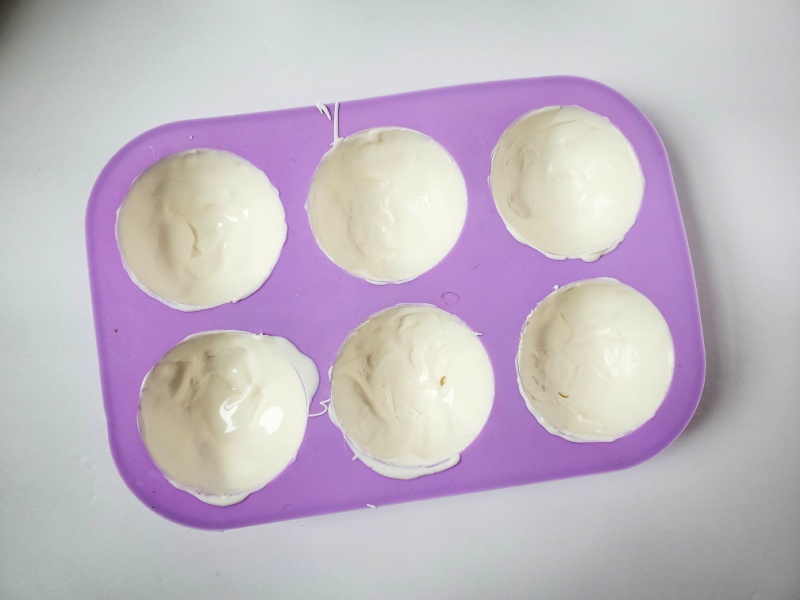 St. Patrick’s Day Hot Cocoa Bombs