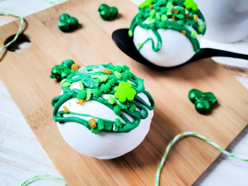 St. Patrick’s Day Hot Cocoa Bombs