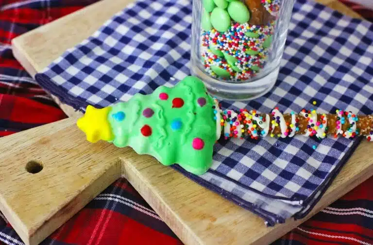 Christmas Tree Pretzels a Festive Treat