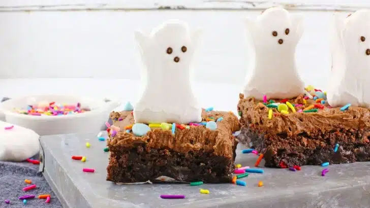 Easy Air Fryer Ghost Peeps Brownies