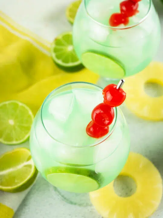 Easy Tipsy Mermaid Cocktail