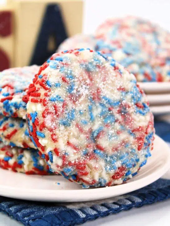 Finished Patriotic Butter Cookies with sprinkles