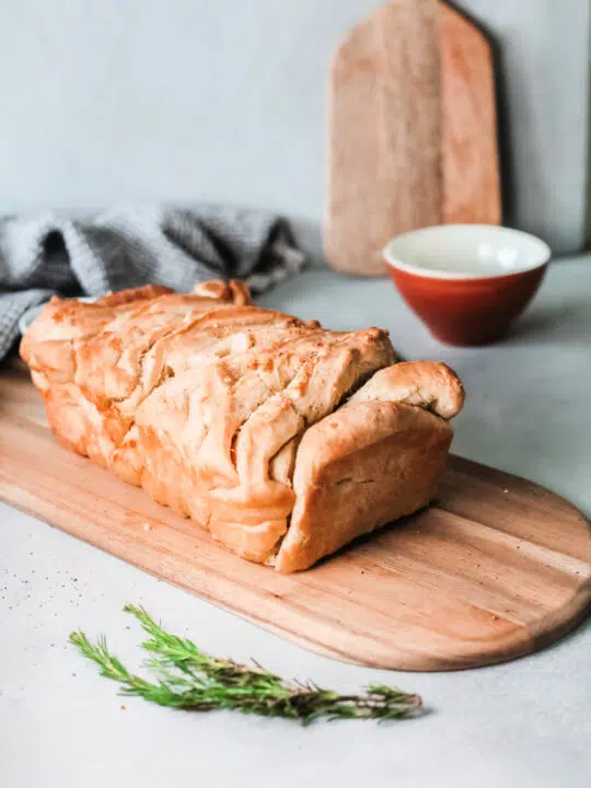 Herbed Butter Pull-Apart Bread