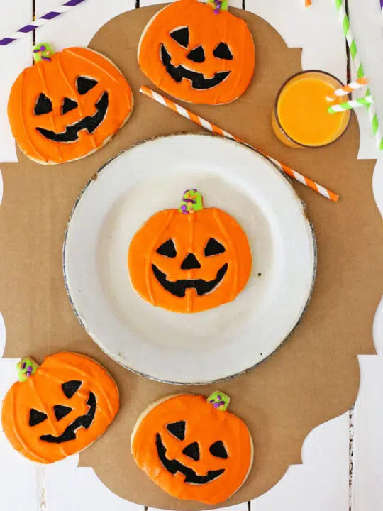 JACK-O-LANTERN COOKIE on a white plate