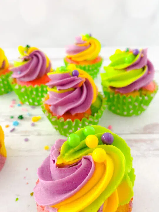 Mardi Gras Cupcakes