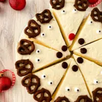 No-Bake Reindeer Cheesecake