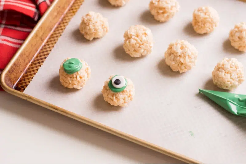 Rice Krispie Eyeballs