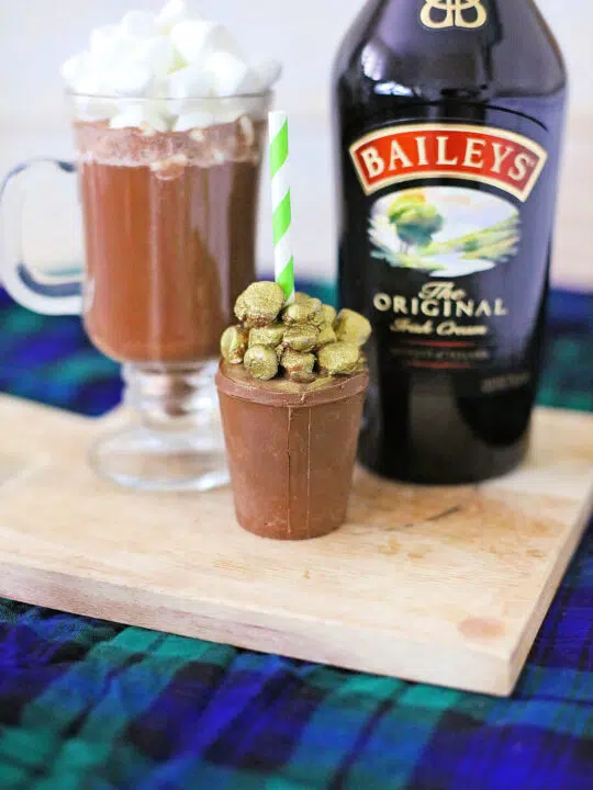 Sweet and Luscious Bailey’s Pot of Gold Cocoa Cups