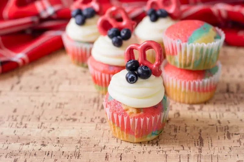 Tie Dye Patriotic Cupcakes