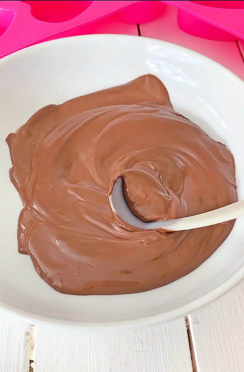 Valentine’s Day Hot Chocolate Bombs