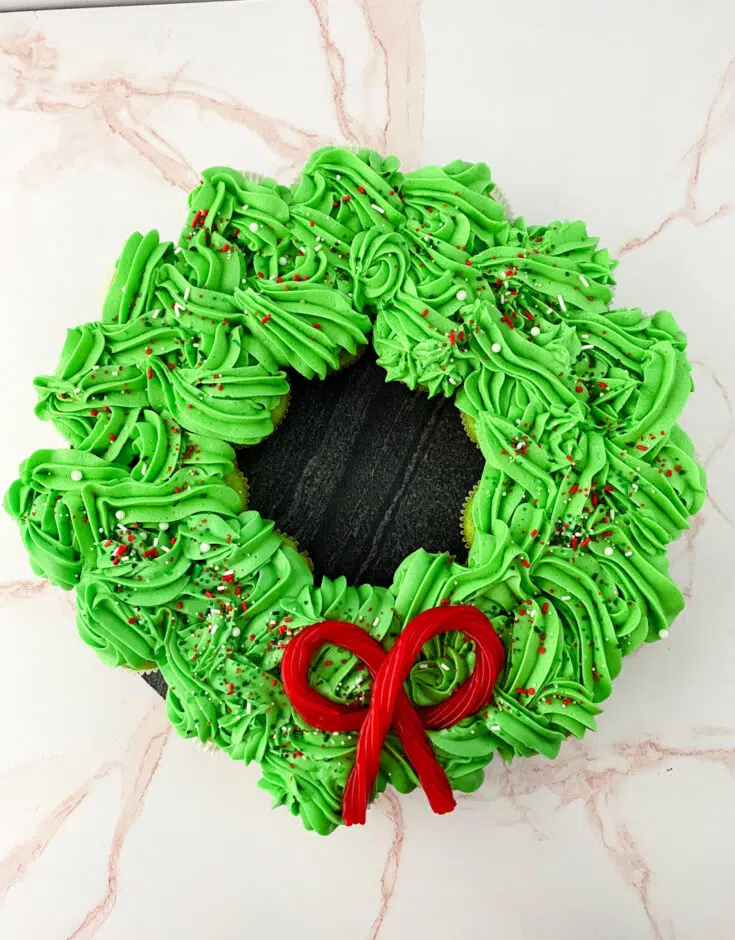 Wreath Pull Apart Cupcakes